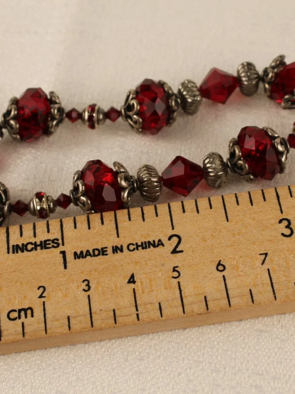 Vintage Style Red Faceted Crystal Beaded Stretch Bracelet Silver Tone EUC